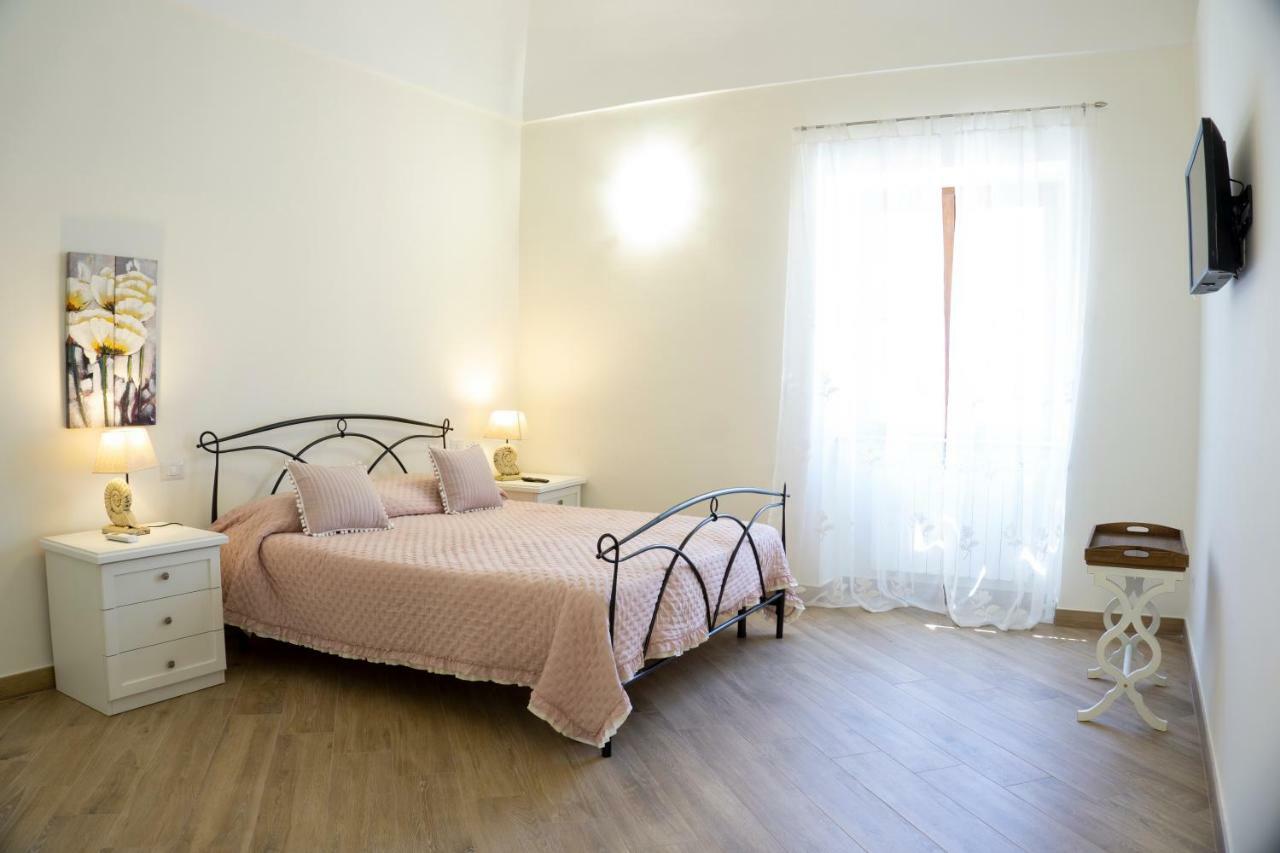 Appartamento In Villa Ariel Вико-Экуенсе Экстерьер фото